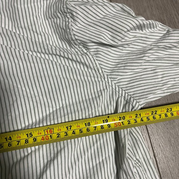 Banana Republic Men's White Stripe Styled Casual Button up Dress Shirt Large - Picture 4 of 6